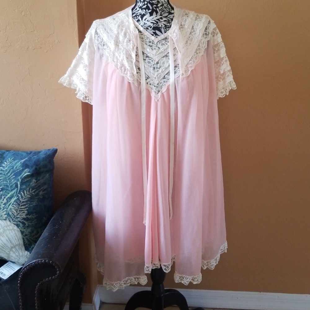 Vintage Robe & Nightgown Set SZ M Petite